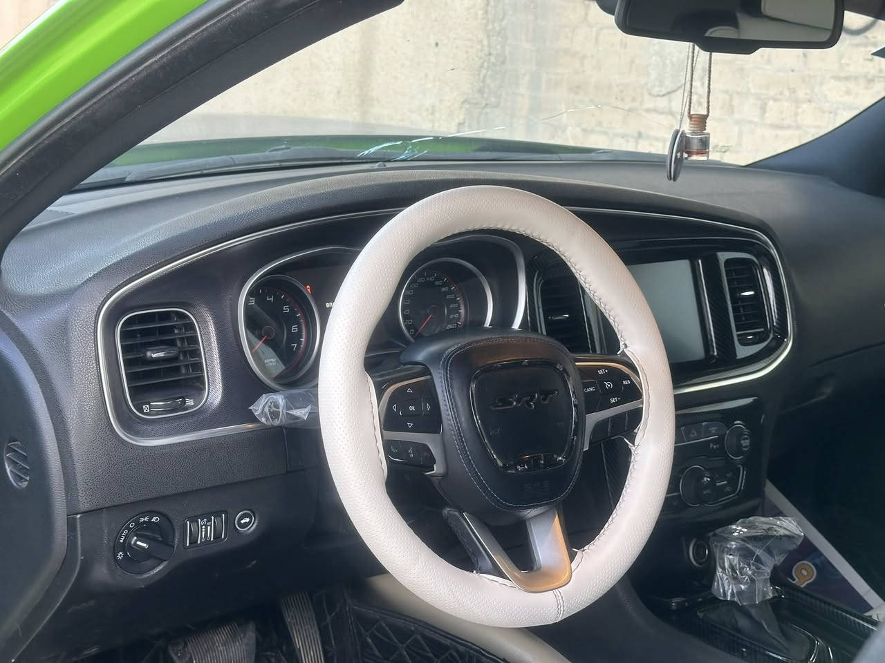 سلام عليكم جارجر sxt 2017 وارد خليجي بيهه صفحه صبغ اثر بطش فقط صبغ مكينه 3600 كفاله كير كفاله اكسن كفاله اتبريد ثلج شرط سياره جاهزه تخم تاير حداديه جديده  كشنات حضن جلد خزن ميموري اي ستفسار اتصال ع الرقم ***********
مكان السياره البصره الزبير
