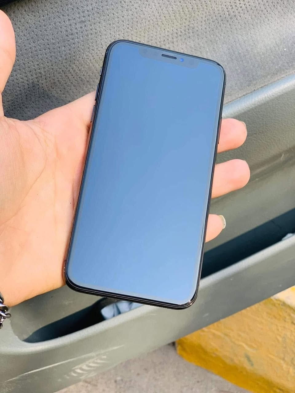 اكس عادي 
ذاكر 64
بطاريه100
فيس ايدي يشكل بل تحديث بقي مكفول 130 وبي مجال


**إذا كنت صاحب هذا الإعلان وتريد حذفه لأي سبب، رجاءا أرسل رسالة إلى الدعم الفني**