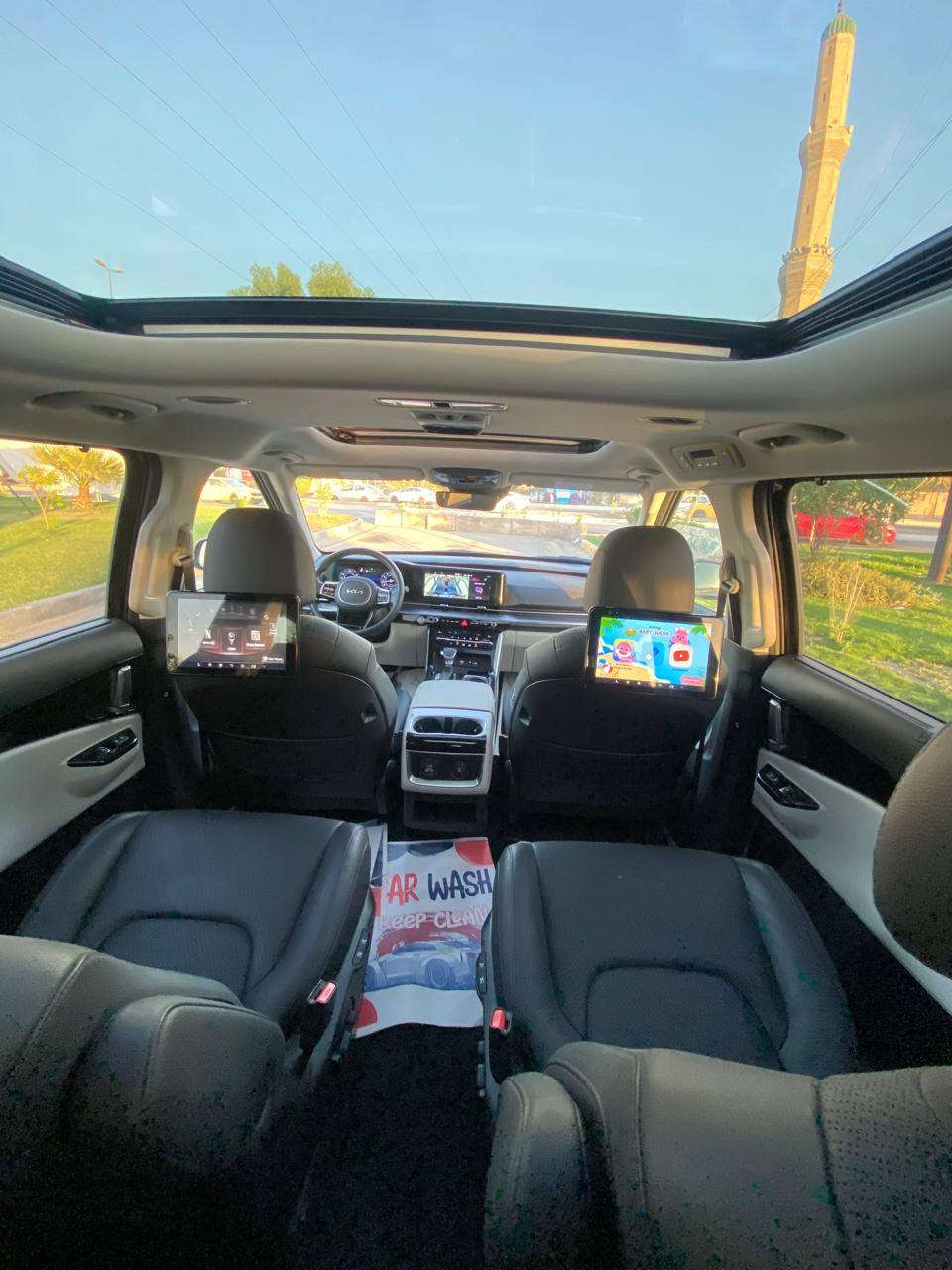 السلام عليكم
#كيا_كرنفال. 2024 #SX-prestige #برستيج وارد امريكي فول 1/1 دخول جديد
رقم بغداد بسمي تحويل ثاني يوم
‏Kia# Carnival Mpv SX-Prestige2024   3.5L
              حجم المكينه : 3500 V6
الضرر :  جاملغ و بنيد مبدلات اصلي ومصبوغات
#مواصفاتها
فتحتين سقف
1.شاشه
2.كامرات 360 امامي وخلفي وجانبي وداخل السيارة هم كامره
3.بصمه
نظام ايكو + سبورت + سمارت
5.ويل كب
تشغيل عن بعد
7.حساسات خلفي امامي وجانبي
8.بيبان كهرباء اثنيهن
9.لايتات لد
10.لايتات زنون
11.بكلايتات لد
12.اشاير بالمري
13.رادارات 360 امامي وخلفي وجانبي
14.كشنات جلد
15.ثلاث قطع تبريد
16.هيترات بالكشنات حار بارد
17.هندبريك بصمه
18.شحن وايرليس
19.هيتر بالاستيرن
20.كشافات
21.مري شفط +قلاب من ترجع ع بك تنزل للأسفل + كامره
22.كشنات كهرباء
23.كشن السايق ميمري
24.تحديد مسار
25.الكشنات الخلفيه سياحي+تدفئه و تبريد
فول موصفات 1/1 جاهزه
السيارة جديدة بمعنى الكلمه
مكان السياره /السماوه
للأستفسار واتساب
***********
