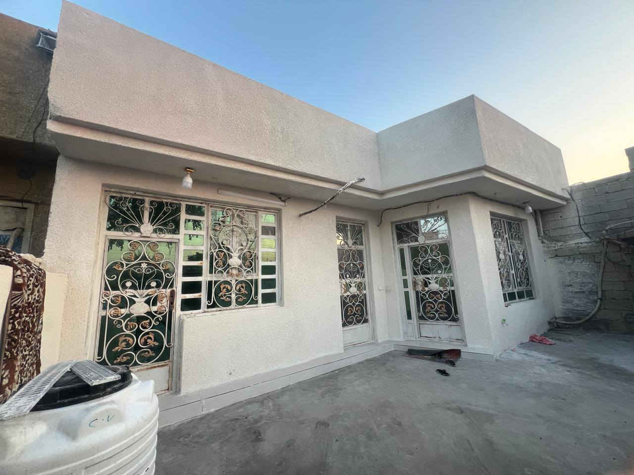 سلام عليكم اخوان بيت للبيع في منطقت التئميم
400 م حديقه جبيره +محلات 3 طرمه عدد 2 حمام 1 تواليت 3 ستقبال جبير غرفه عدد 2 بيت كامل سيراميك ارضيه البيت كامل بس جيب غراض وتكعد الستفسار 📞 *********** اتصال
