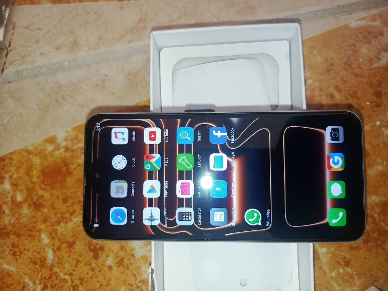 السلام عليكم ايفون 17 برو ماكس كوبي مكاني كربلاء قفله 80 جهاز فتح كارتون جديد مشحون مره وحده
***********
