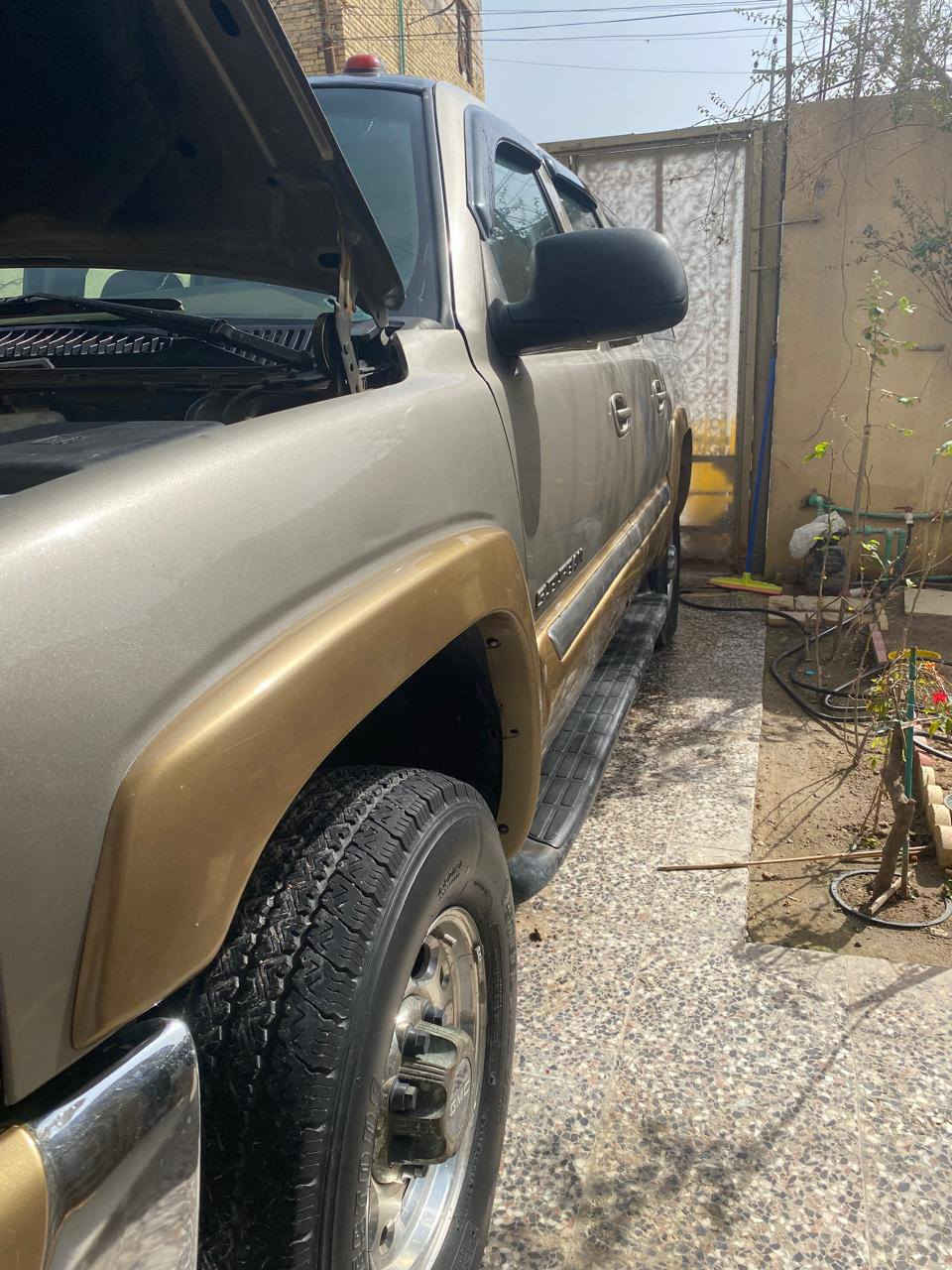 سلام عليكم من رخصة الادمن جمسي فحل 6100 موديل 2003 رقم جديد بغداد مشروع وطني السيارة جاهزة مكينه وكير حداديه تبريد كفاله كص وظربه صبغ ونقل چثه كله مكفول العنوان البصره قضاء شط العرب الجزيره السعر المطلوب (110$) بيه مجال الاتصال على الرقم ***********
