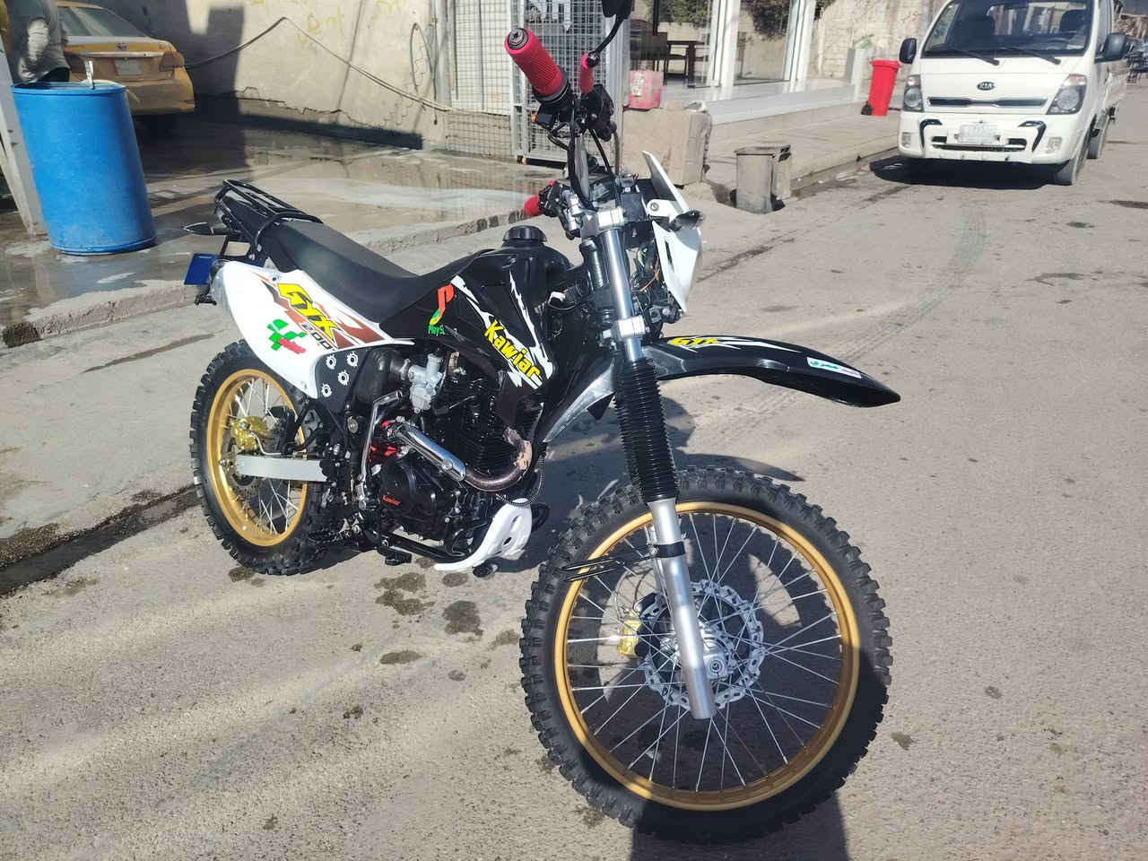 سلام عليكم دراجه قفاس  للبيع موديل 2025مابيها اي عيب شرط ماشي قليل سعر مليون 600بيها ل طيبين رقم ***********الهاتف عنوان كركوك حي العسكري ال يريد يخبر رقم اسم محرك كاويار انطيك شوط ومنفيس هم
