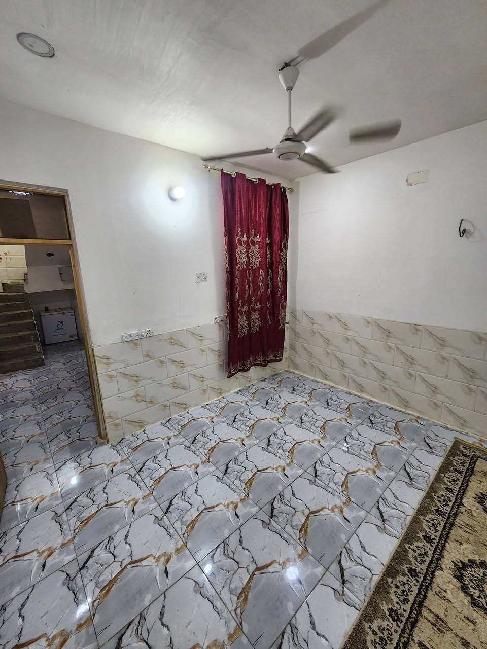 سلام عليكم مساحه 110متر للبيع طابق ونص زراعي شاكر العاني الحريه قرب شارع 15 كافه الخدمات والاستفسار التواصل على الرقم ***********
