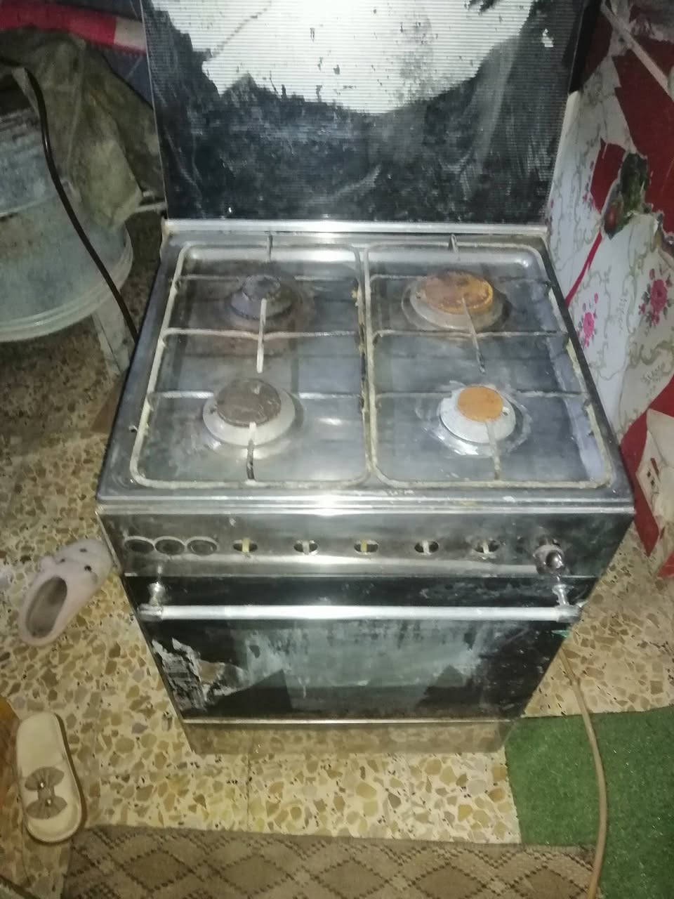 طباخ مصري درجة اولى شغال على الفحص سعر ٥٠ وبي مجال سماوه ***********
