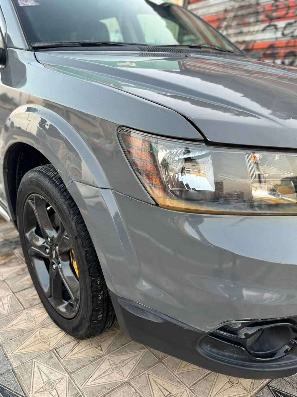 ‎موديل : 2019
‎الفئه : كروز رود( اعلى فئة) 
‎المحرك :  6 سلندر (3600)
‎عدد الركاب : 7 راكب 
‎التبريد : 3 قطع
‎اللون : مميز اسمنتي
‎رقم ذي قار حره بسمي 
‎شاشة كبيرة
‎تحكم بالمري الجانبية
‎تدفئة كشنات جلد 
‎تدفئة ستيرن 
‎كاميرا 
‎ويل كروم ١٩
‎كشن كهربائي 
‎تحكم فول 
‎تشغيل بصمه
‎تشغيل عن بعد
‎بصمة ابواب  زنون كلش عالي شادلها 2500 واط
السعر 160ورقه و بيه مجال لشراي
حادثهه كما موضح بالصور
‎ 
هزه ورقم وسنويه جدد 
‎مكاني ذي قار مركز المدينه
‎

‎للاتصال : 
*********** Singapore
