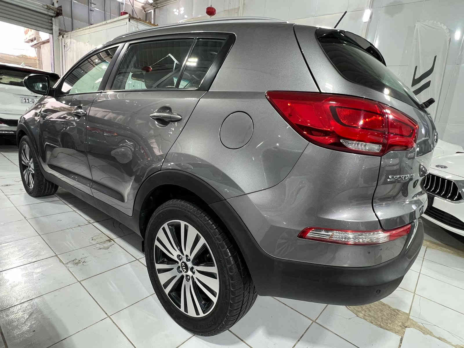 سبورتج خليجي 2016 🔥🔥🔥
ماشيه 83 الف كيلو 

محرك 2400 دوووش

فور ويل 

صبغ ربع بنيد بدون دواخل 

بارد في الصندوق صغير فقط

العنوان بغداد الكريعات معرض الماسه 

للاستفسار على الرقم 

***********

غير متواجد على الخاص
