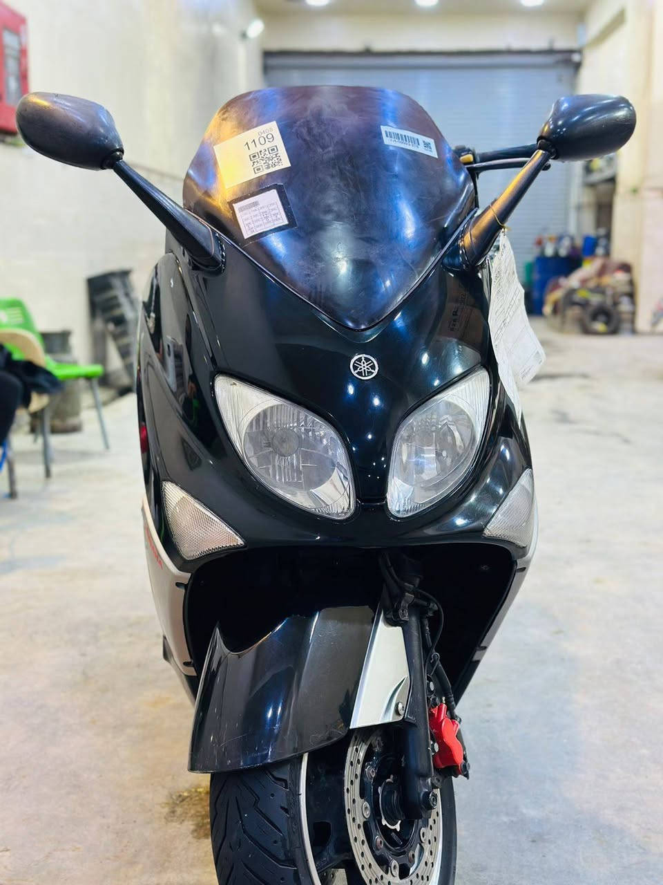 سلام عليكم شباب العزاز ❤️ 
تي ماكس 2008 نوزل
نظافه 100/100
مكفولة كفاله عامه من كلشي 
كشن احمر دشبول احمر 
علايم حمر فجوج حمر 
       سويجات 2 
دراجه بعدهي بوضع لوكاله
طالعه من ماهر الكناني 
مكاني محمودية 
***********
