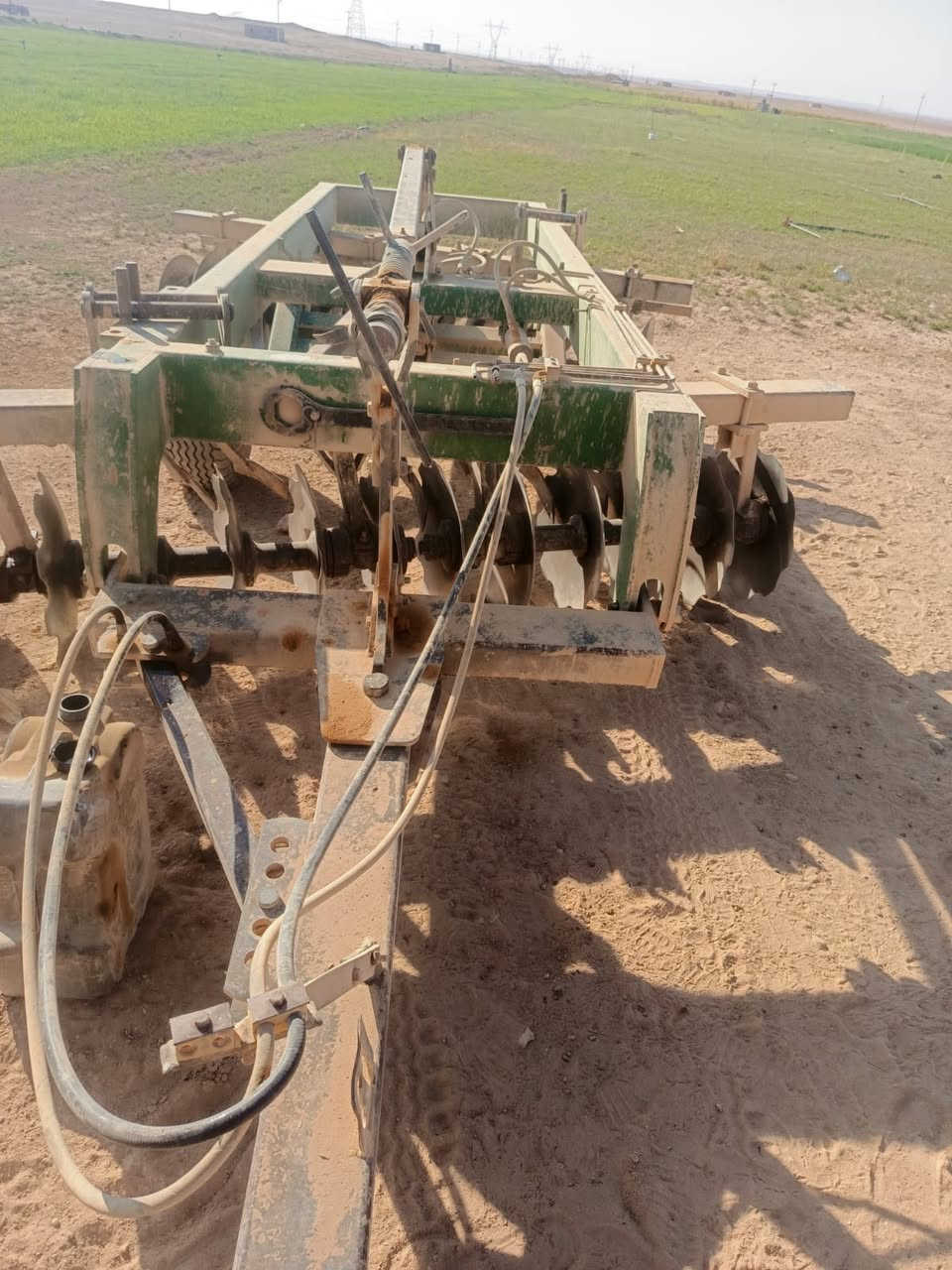 دسك. للبيع. حجمه. 24.المكان.الانبار.***********
