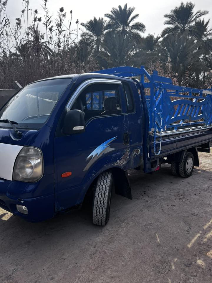 السلام عليكم كيه مديل 2005 كير ومحرك كفاله ما مفتوحات قطرت صبغ مابيه السعر 80 وبيه مجال ***********
