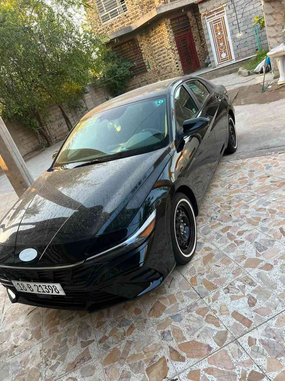 النتره للبيع موديل 2025  سياره جديده ماناقصها اي شي حادثها بس البنيد ابدل اصلي مكان سياره طوريج 
‏***********
