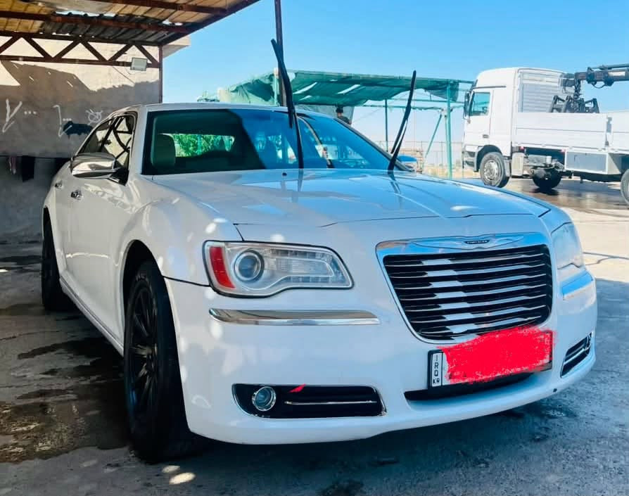 اوبامه 13كصه بچم محرك 3600شرط كير وصدرطبه تايرات جدد تبريد ثلج سياره جاهزه شاشه جبيره كشنات جلد السعر 57وبيها مجال ***********
