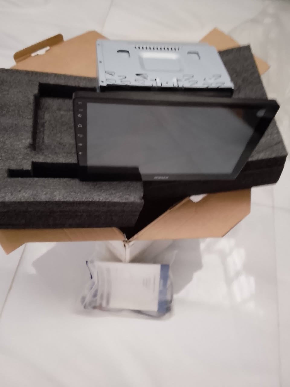 شاشه جديده بلكارتون مامستعمله 
سياره سني.  بلادي.. 

عنوان كربلاء 

***********
