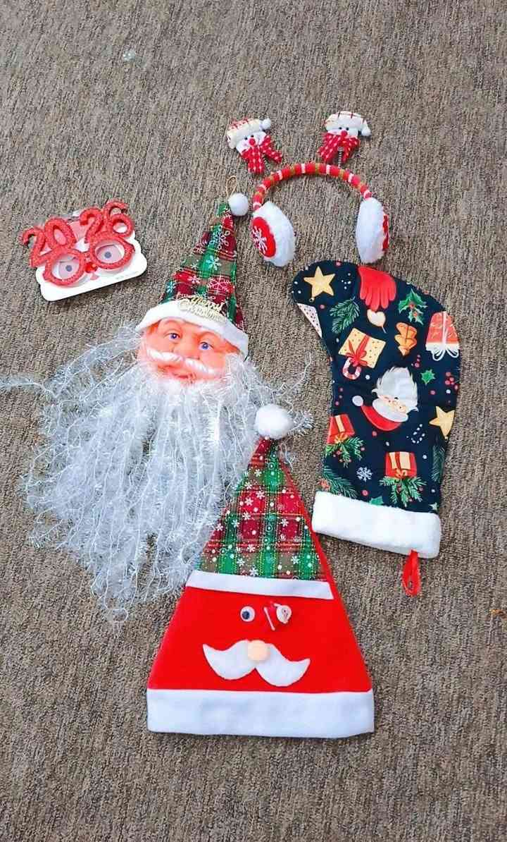 الشجره قياسه مترين ب 75

هيه ولزينه والنشره مالته كامله اطرافهة ثلجيه ام الكرز

عنواني داموك طشاش 

رقم ***********
