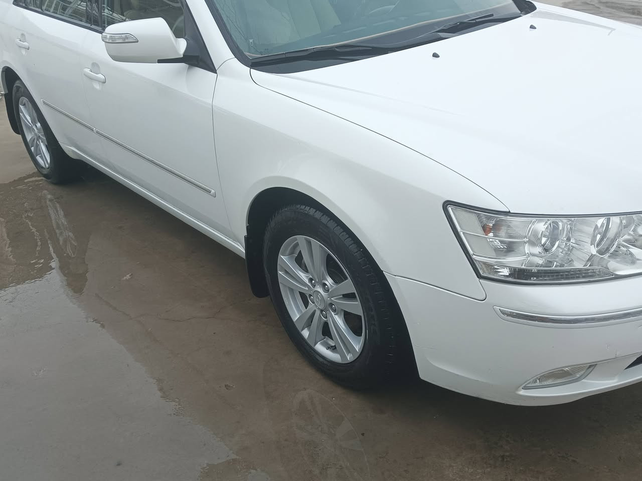 للبيع سوناتا ٢٠١١ بغداد بسمي محرك ٢٤٠٠ بيه جاملغ أمامي صبغ بدون فتح المكان بغداد  ناحيه الرشيد 
السياره جاهزه من كلشي تدفئه وتبريد وتخم تاير جديد 
بيه بارد مكانات 
فتحه وداخل صاج
ماشيه ٢٢٠
السعر ١٤٤ بيه مجال كلش بسيط 
الى تعجه يتصل والى ما تعجبه أن شاء الله يحصل أحسن منها 
***********
