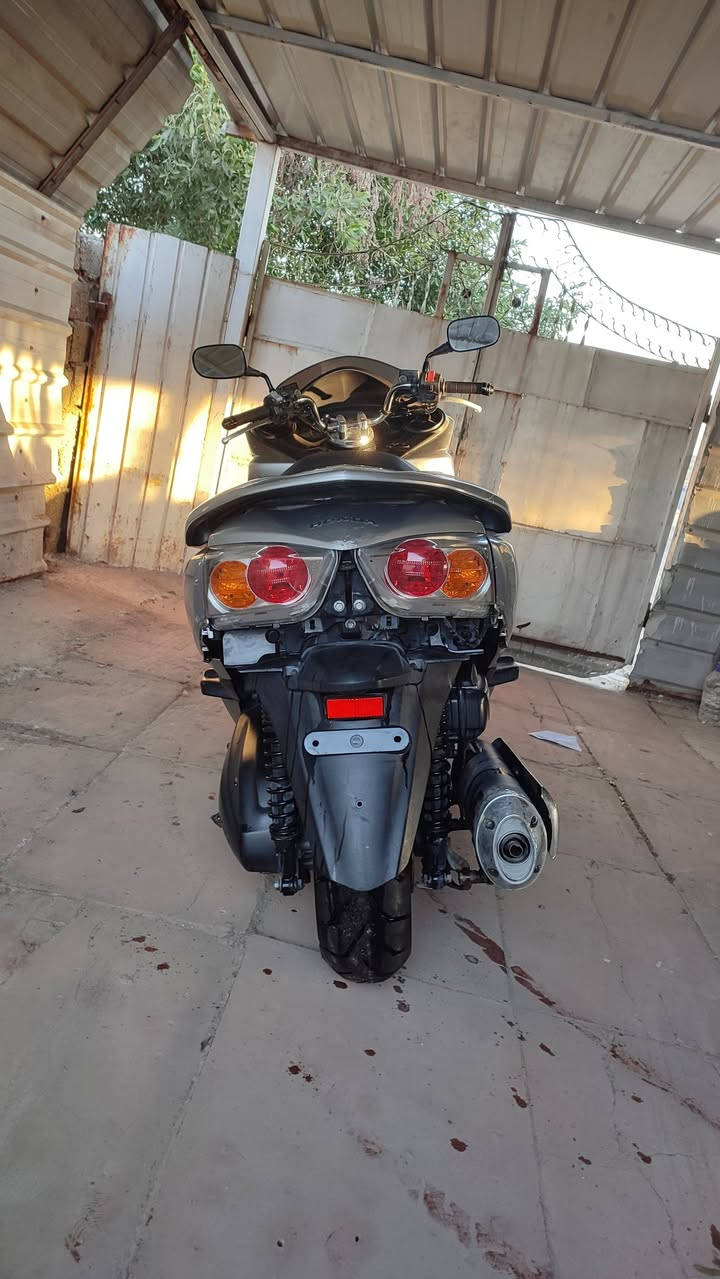 السلام عليكم فوزرة صفر عشرة للبيع علكت ولف ومن صلحته صار بيه صوت جكجكة بس ممأثر عليهة تمشي طبيعي السعر مليون ونص ***********
