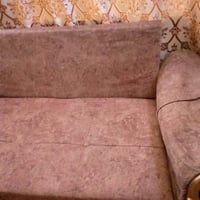 لبيع تـخـم 10 مقاعد مع كوشات عدد 10 السعر: 150 الاتصال: 07812624660