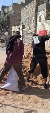 نشتغل تصعيد على ظهر كافة مواد البناء مكاني بغداد اتصل وبخدمتك 07884802...