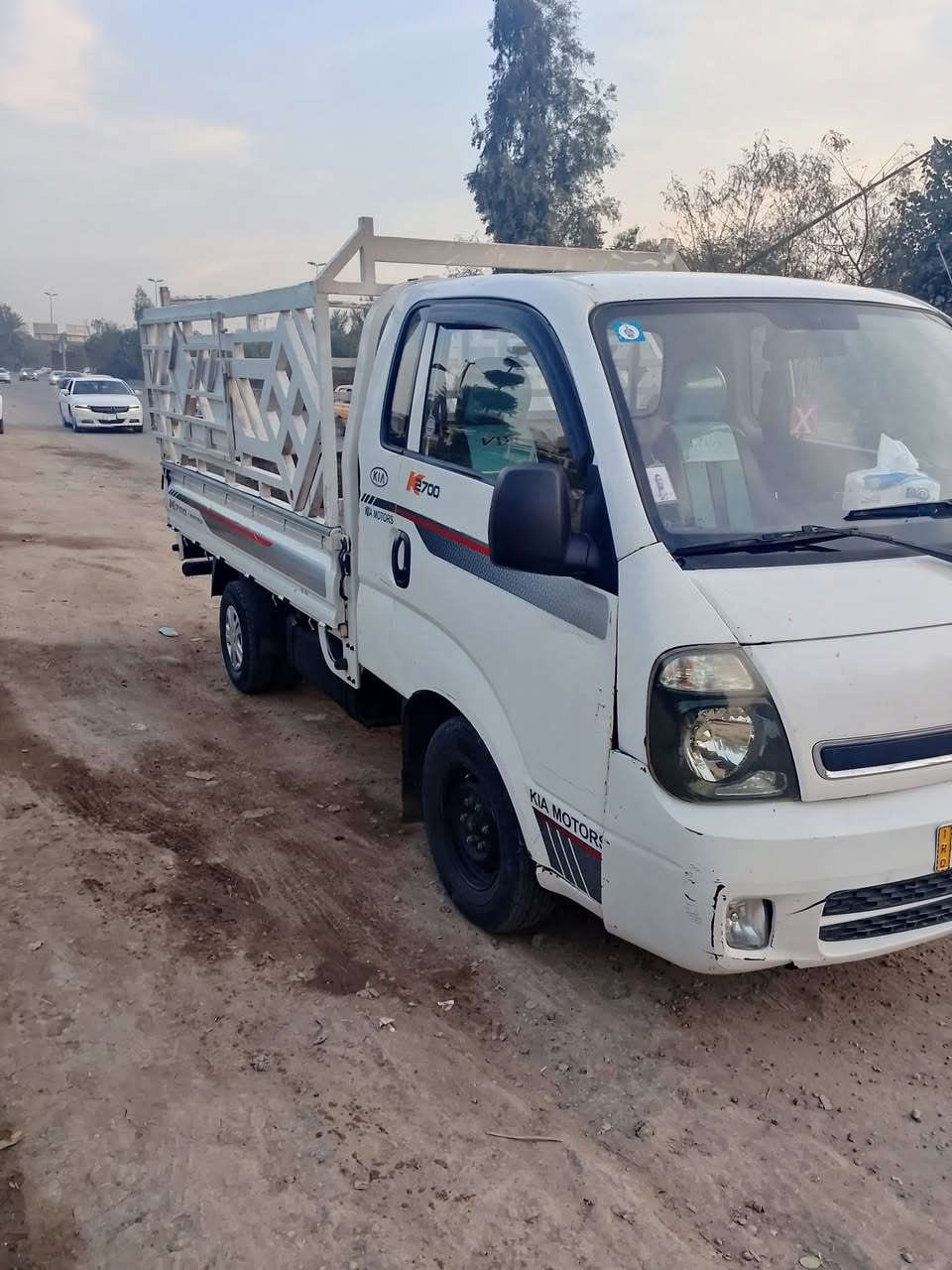 السلام عليكم كيه بنكو موديل 2017 بسمي ايام تحويل رقم انجليزي سنويه ل 30 تخم تاير صدرد غرفه جديده كهربائيات كلهن شغاله حساس حساس ستيرن سياره خير من الله مكان السياره بغداد السعر115وبيه مجال 
***********
***********
