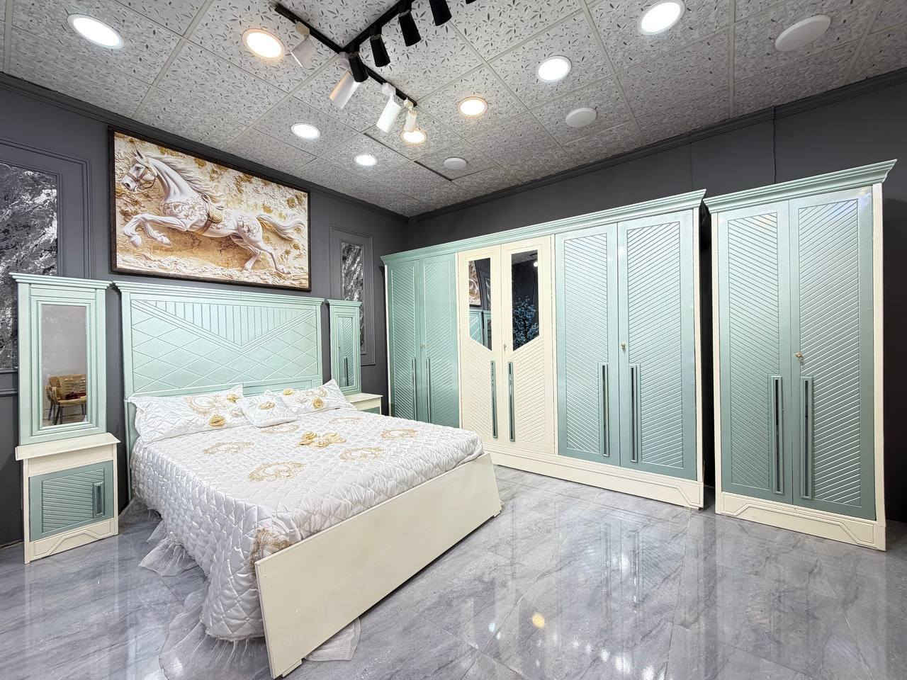 السعر 🔴 975 الف 🔴

غرف نجاره عراقيه 💯💯

السرير بلوك ٦ ارجل

طول السرير 200 سم 

عرض السرير 160 سم 

الضهر براغي

🔴الشازلون والطابوريه 50 الف 🔴


**إذا كنت صاحب هذا الإعلان وتريد حذفه لأي سبب، رجاءا أرسل رسالة إلى الدعم الفني**