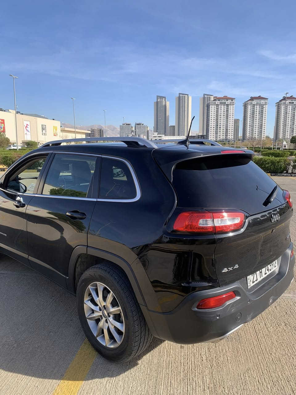 جيب لمتد محرك6 117بيهامجال ***********
