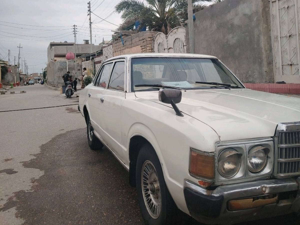 كراون 78معمره كلش حلوه كير مكينه حداده باتريزهزه وين متريد اطلع بيه 
بسمنه رقم نينوى مشروع  وطني بي مكان تتحول 
       المكان البصره القرنه ***********9
                  السعر31 القرنة, البصرة
