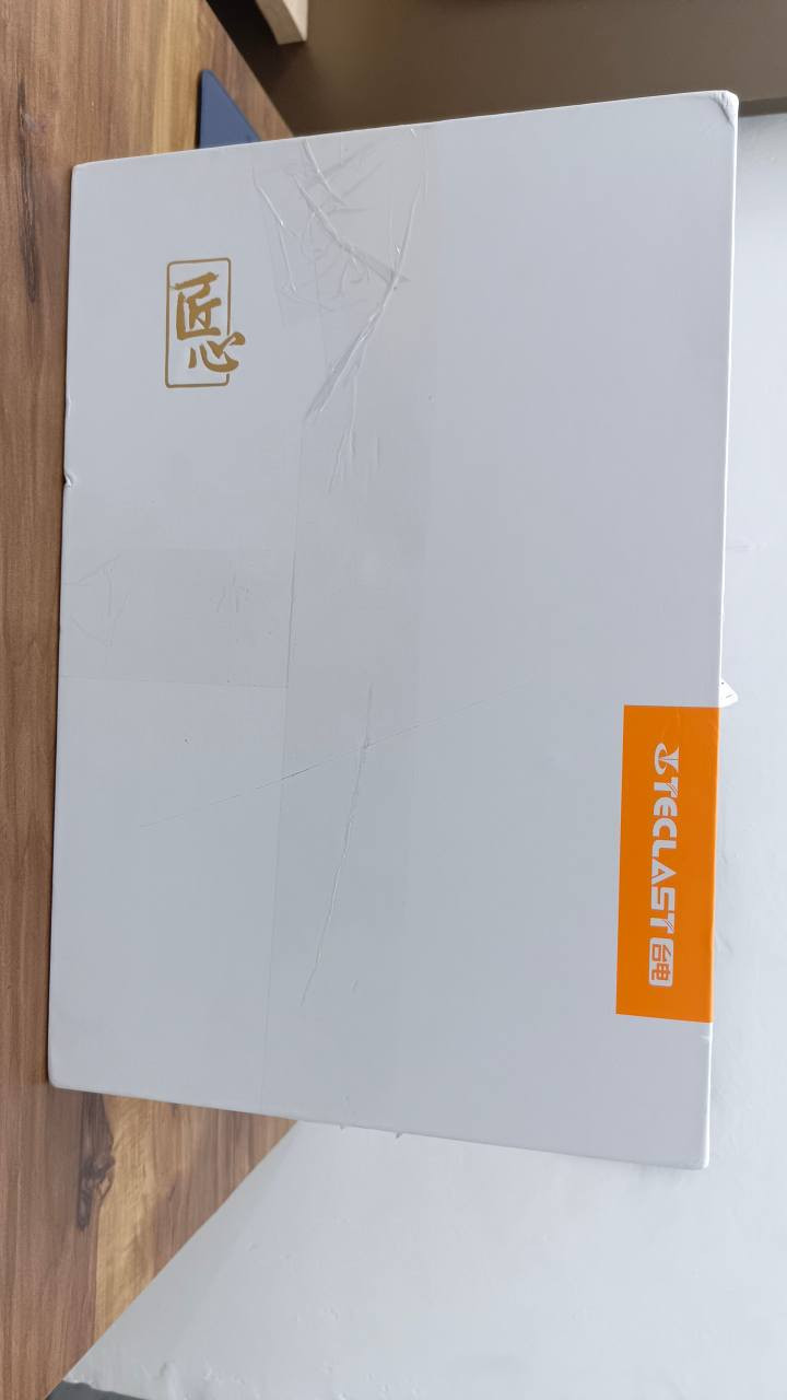 سلام عليكم 
للبيع ايباد T65max ايباد جديد شاشة عملاقه 13آنش نفس حجم ايباد برو ذاكرته 256 رام 8 شاشته 90Hz سلسل كلش في العاب وياه كڤر وقلم وكيبورد وماوس هديه + كارتون وياه انطيك الايباد بشرط الشراي يراسلني خاص او 
سعره/ 240الف
يتصل / ***********
عنواني كركوك القادسيه كركوك, العراق
