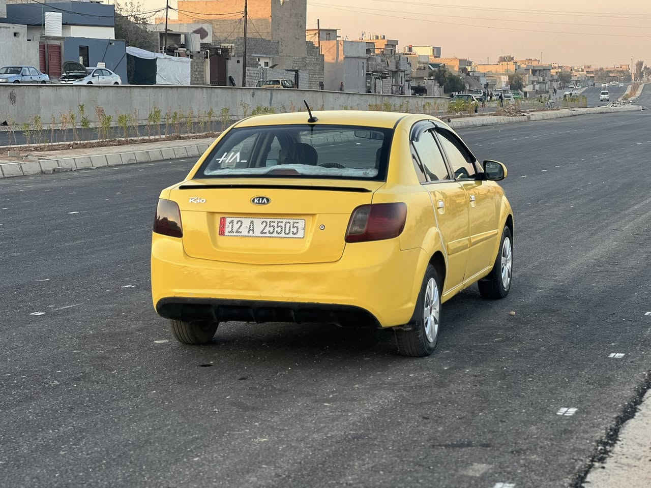 ريو موديل ٢٠١١
فول عادي 
امريكي محرك ١٦
السعر ٨٥ بيها مجال
ضرر جاملغ يسار وبين البابين طخه خفيفه
للتواصل *********** واتساب
