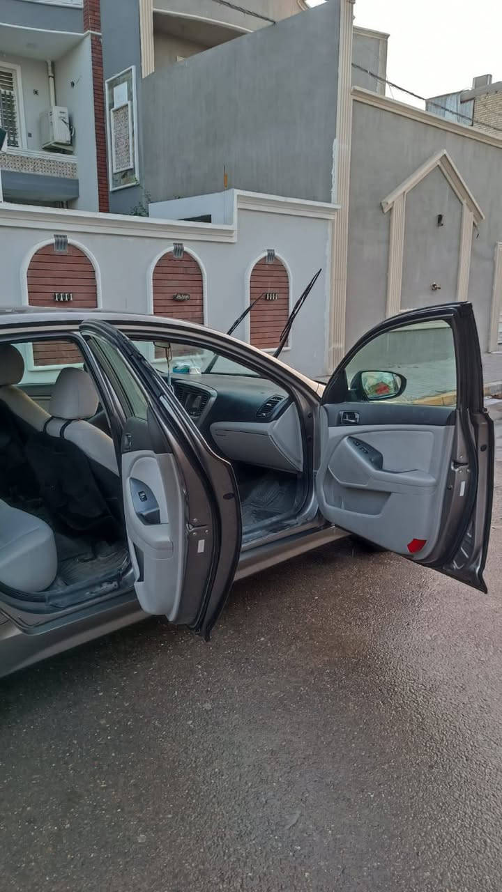 كيا اوبتيما وارد امريكي موديل 2014 محرك جي تي اي نص فول تخم تاير  ماشيه 154وقابله لزياده السعر 107وبيه مجال العنوان بغداد الحريه دور نوب الضباط رقم صاحب السياره بي واتساب  ***********
اني مكلف بلنشر
