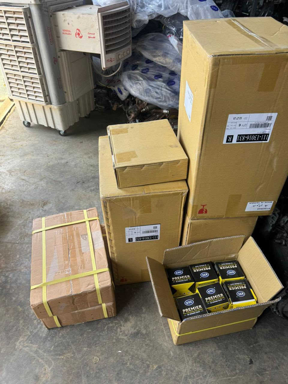 بسم الله الرحمن الرحيم 
يعلن محل مصطفى عالم الامريكي 
عن وصول ادوات صدر و كشر و يدات باب داخلي و خارجي شوفرليت كوبلت ٢٠٠٥-٢٠١٠
عنواني بغداد ساحة الطيران واكو توصيل 🚚 
***********
***********
