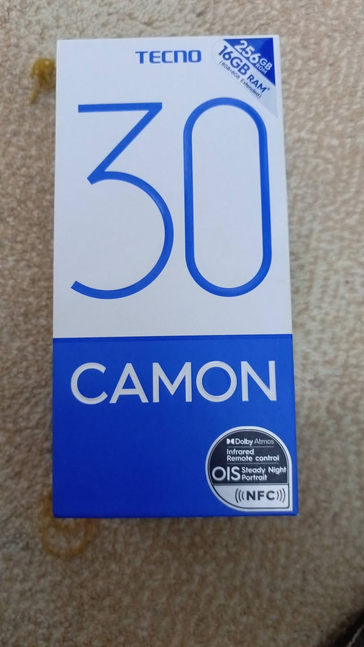 تكنو كامون 30 للبيع ملحقاته كاملة فقط تتبدل شاشته السعر 100 و بيه مجال 
***********

