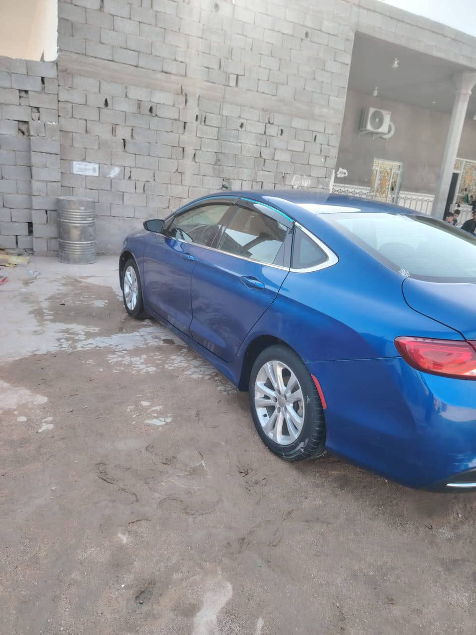 سلام عليكم سي200 وارد. امريكي موديل 2015 سياره حادث بس لبنيد مقسم فقط مكينه 2000 شرط مكينه وكير مكفولات حداديه تخم تاير كفاله تبريد ثلج رقم. قادسيه مشروع وطني سنويه لل 28 سياره جاهزه مال جناي سعر 88.وبيه مجال للشراي مكان البصره لاستفسار ***********
