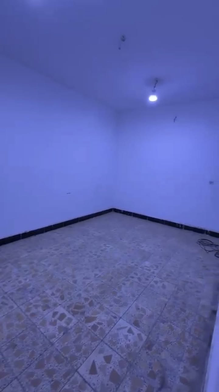 للايجــــــــــــار ✅
.
بيت طابقين للايجار في دور الصحه ركن موقع ممتاز 
.

مواصفات البيت /
ثلاث غرف منام ، صاله ، استقبال ، مطبخ ، صحيات 

سعر الايجار 900 

.
✅ الذهبي للاستثمار العقاري ✅

#مجــــــاز_قانــــــــونيــاً
—————————————
#ملاحظه لعملائنا الكرام يتوفر لدينا عروض عقاريه بيوت للبيع والايجار في كافة مناطق محافظة البصره كذلك يتوفر لدينا بنايات تجاريه للبيع في مناطق ممتازه بوارد شهري ممتاز 
‏‌‎ للمعلومات اكثر التواصل على الارقام الموضحه او زيارة
الموقع 
البصره_ شارع عام حي الزهراء _ قرب مستشفى النفط
***********

.
رابط القناة 

https://t.me/ooliiy
.

#عقارات #بيت #دار #للبيع #استثمار #البصرة #العقارات #الجنينه #الطويسه #كورنيش_شط_العرب #ايجار #بيع 
#مركز_البصرة
