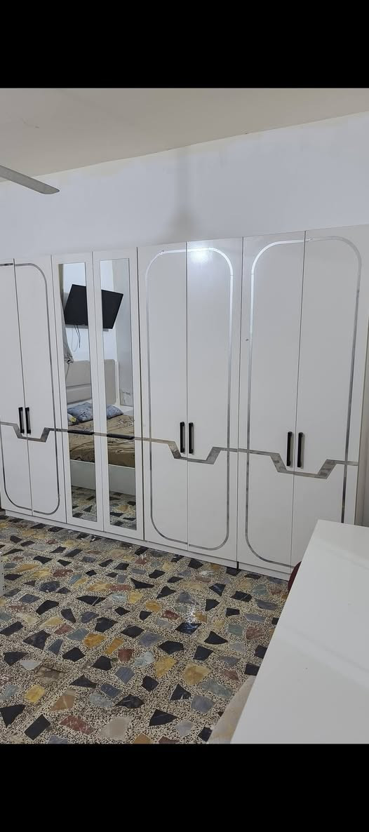 غرفه تركيا استخدام سبوع بعدها بلايلون ٧ قطع سعر الشراء ٩٠٠ سعر البيع ٦٠٠ قفله العنوان بغداد البلديات***********
