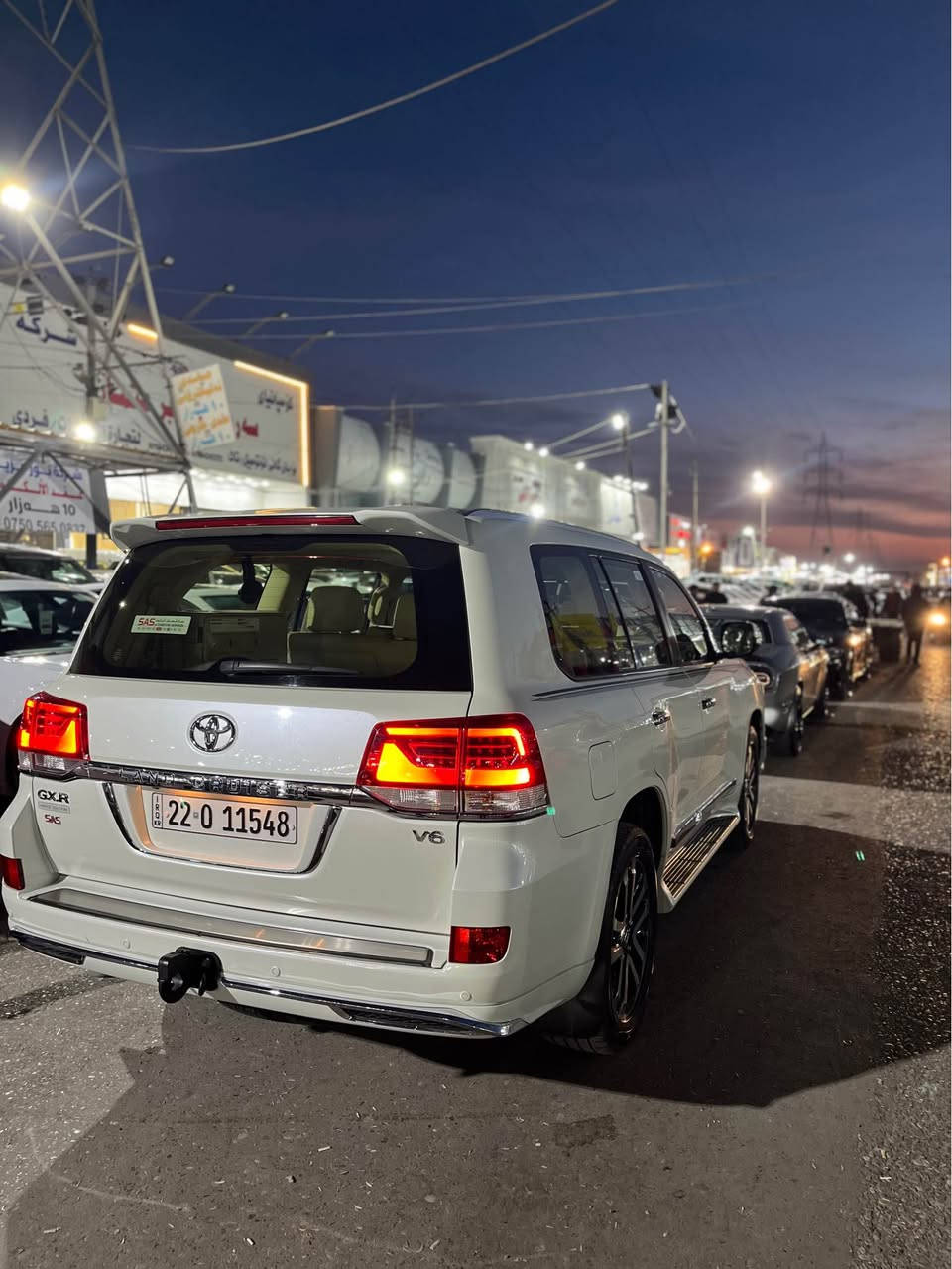 ﷽

السلام عليكم. 
Land Cruiser.  2017
White Edition .  GXR   V6 

نرخی : 490$ وەرەقە و مجال 
ماوەی رۆشتن : 96  هەزار کیلۆمتر
 
تێبینی : (سەیارەکە بێ بویاخە بەس دوو جێی بچووکی تعدیلە  هەیە  )
گێر و مەکینە و بەردی گزۆز هەموو بیلادیە بە شەرتە  
 ‏ WhatsApp - Vibir‏‎‏‎‏‎
☎️***********
شوین : هەولیر أربيل, العراق
