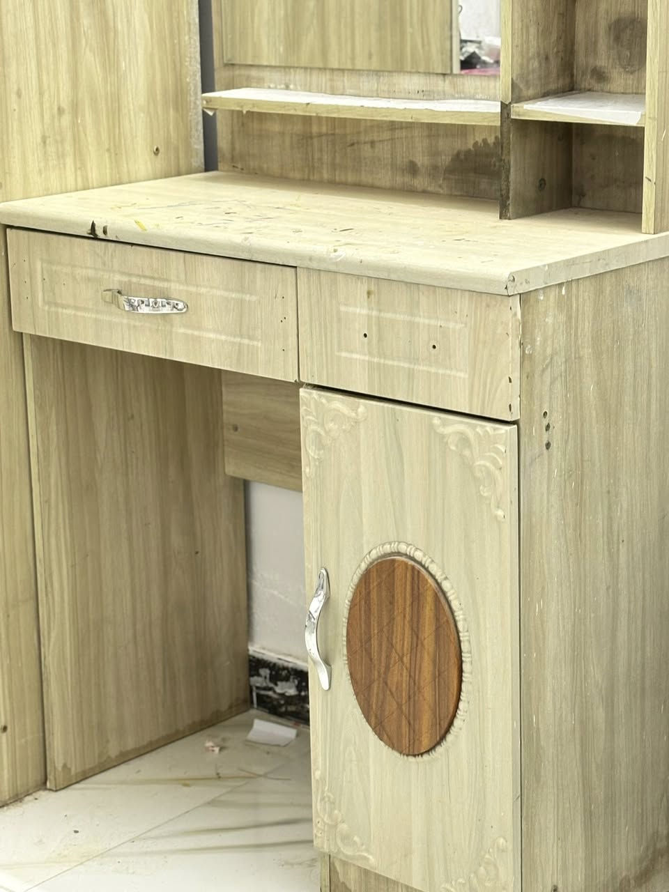 مرحبا متوفر كنتور بابيـن مابي اي كسر ( فقط يرادلهه تنضيف)
وكذلك ميز تواليـت مابي اي كسررر ( فقط تنضيف )

مكان نجف كوفةة 
السعر 100


**إذا كنت صاحب هذا الإعلان وتريد حذفه لأي سبب، رجاءا أرسل رسالة إلى الدعم الفني**