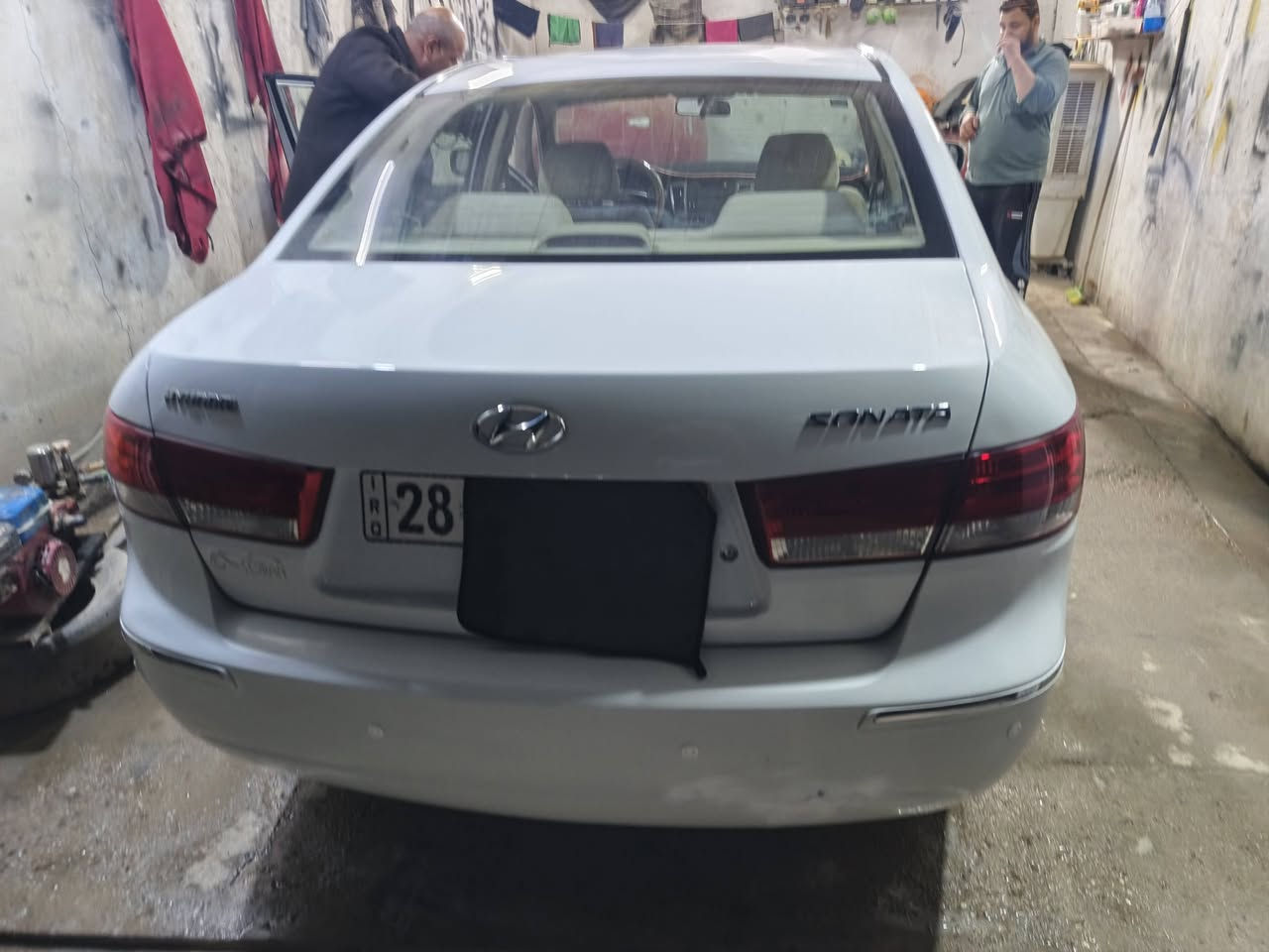 سلام عليكم 
سوناتا ٢٠١٠ خليجي رقم نجف دولي
مكينه ٢٤٠٠سيارة حلوة مصورها بليل سونار وياها مكاني نجف سعر ١٣٠ وبيها مجال 
***********بي وات ساب
