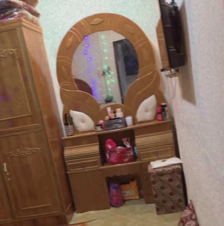 ميز تواليت
السعر 75 وبي مجال


**إذا كنت صاحب هذا الإعلان وتريد حذفه لأي سبب، رجاءا أرسل رسالة إلى الدعم الفني**