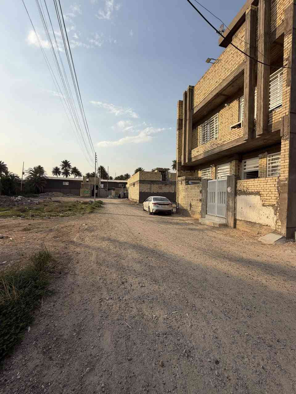 قطع اراضي للبيع سند 25 زراعي باسمي
الموقع داخل بغداد الكمالية بستان علي كمال  مجاور مدرسة البستان الاهلية /او المعوقين قرب المنتزه فرع مولده مالك
الاسعار بيهم مجال 
84 مترب 26 مليون وبيها مجال
100 متر ب 33مليون بيها مجال
150 متر ب 49ونص مليون بيها مجال
200 متر ب 66مليون بيها مجال
الاسعار بيهم مجال
متوفر فيها جميع الخدمات ( ماء كهرباء مجاري تبليط )
للتواصل ***********
