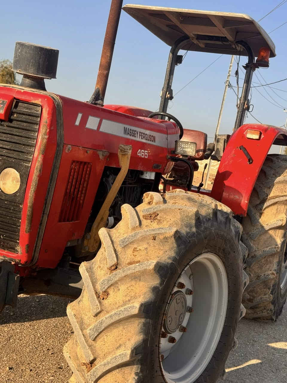 تركتر فورگسن برازيلي للبيع  حجم 120 مكينه نضيفه لوك للأستفسار الاتصال ‭0782 910 9861‬
العنوان كركوك قضاء داقوق مكلف بالنشر ؟
