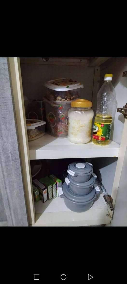 كاونتر للبيع حطاطه داخله المنيوم والابواب خشب فقط السنك مرمر  السعر 550 للاستفسار خاص


**إذا كنت صاحب هذا الإعلان وتريد حذفه لأي سبب، رجاءا أرسل رسالة إلى الدعم الفني**