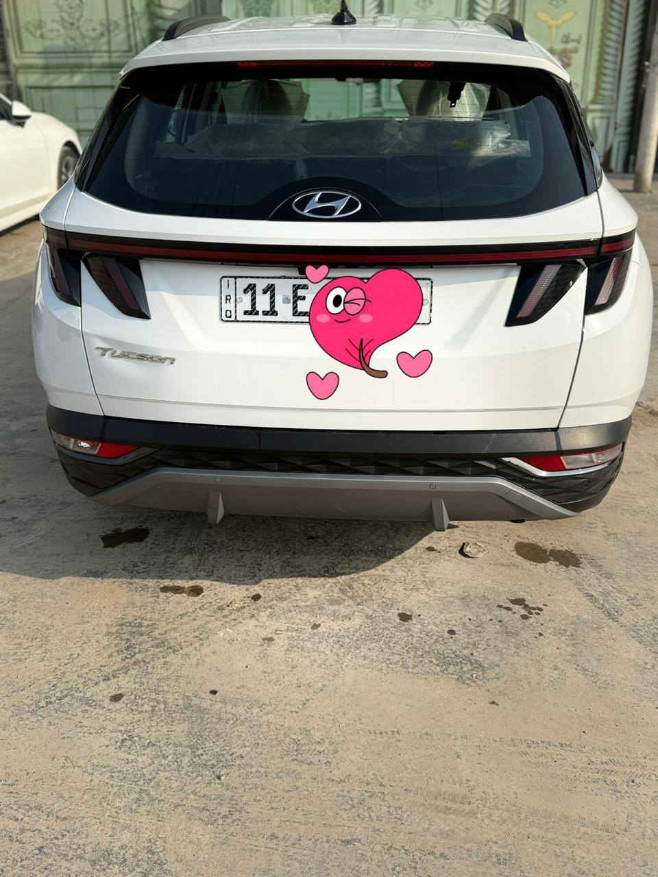 توسان 2024 خليجي مكفوله من صبغ أو ضربه أو تبديل أو بارد 
فقط ملاحضات بسيطه كم رصعه بالبدي 
رقم بغداد بسمي مباشر 
السعر 215
***********
