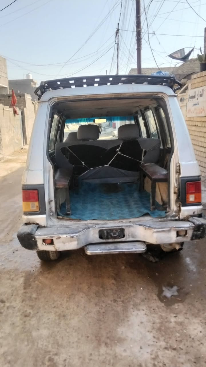 سلام  عليكم كالوبر للبيع موديل 1993  بغداد رقم انكليزي 
جديد مكينه وكيرففتي وكير اوتاماتيك هيه وخطهه مال الا 
ورفلي للبيع  عارضهه 46 وبيهه مجال ***********
