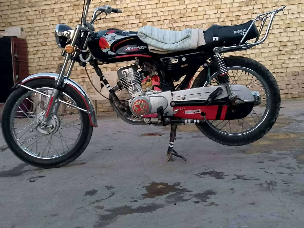 السلام عليكم ،للبيع دراجة اربعه كير نامه امتياز موديل 24 السعر 450 وبيها مجال للاستفسار ***********هـ
