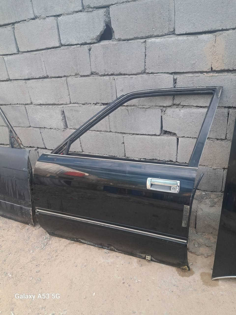 سستم ارنب طويله لون اسود
1بنيد *قبق جنطه**بيبان خلفيه2كاملات من عده البطانه *باب امامي ايسر كامل *باب ايمن معمر وجاهز للصبغ *جاملغات 2

دعاميه اماميه كامله للبيع السعر 400الف 

البصره الزبير ***********
