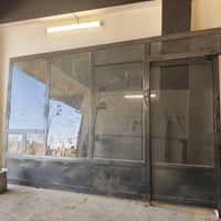 واجهة محل • ٤×٢٫٥م • باب اسلايت