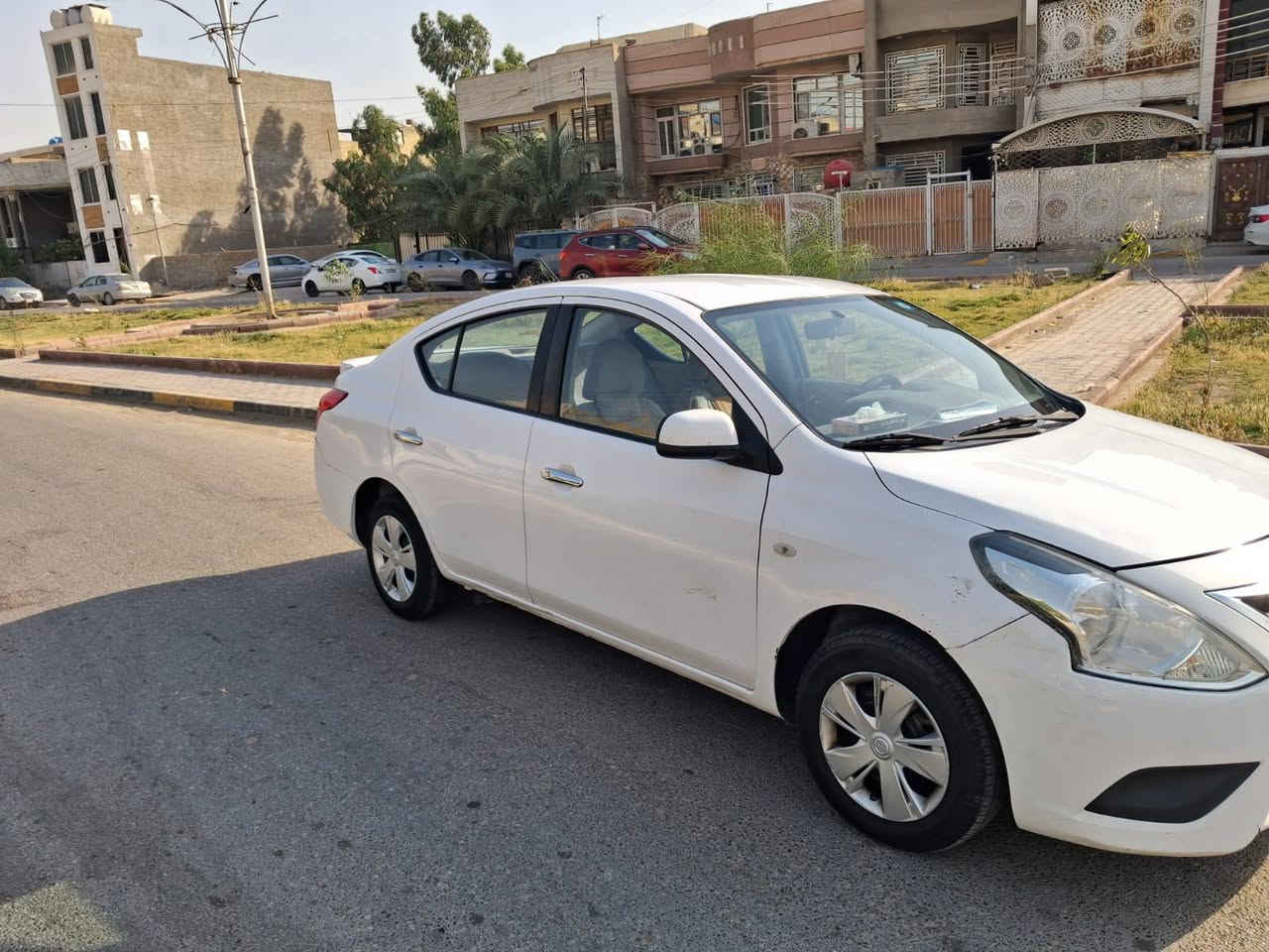 للبيع  نيسان  سني  هندي  موديل  ٢٠  ماشيه  ١١٠ الف بيهة بارد بل جاملغ اليمن وصبغ بل جاملغ اليسر الخلفي حدادية جديدة او تبريد ثلج رقم الهاتف ***********
