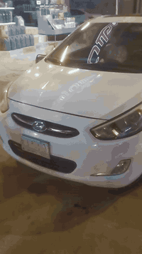 السلام عليكم اكسنت للبيع موديل 2016مكفوله كفاله عامه مكينه وكير وحداديه على شرط ***********
