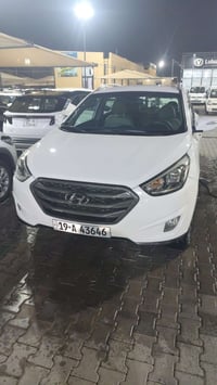 زسلام عليكم توسان موديل 2015 جديد مكفوله من كل شي على وضع الشركه ماشيه...