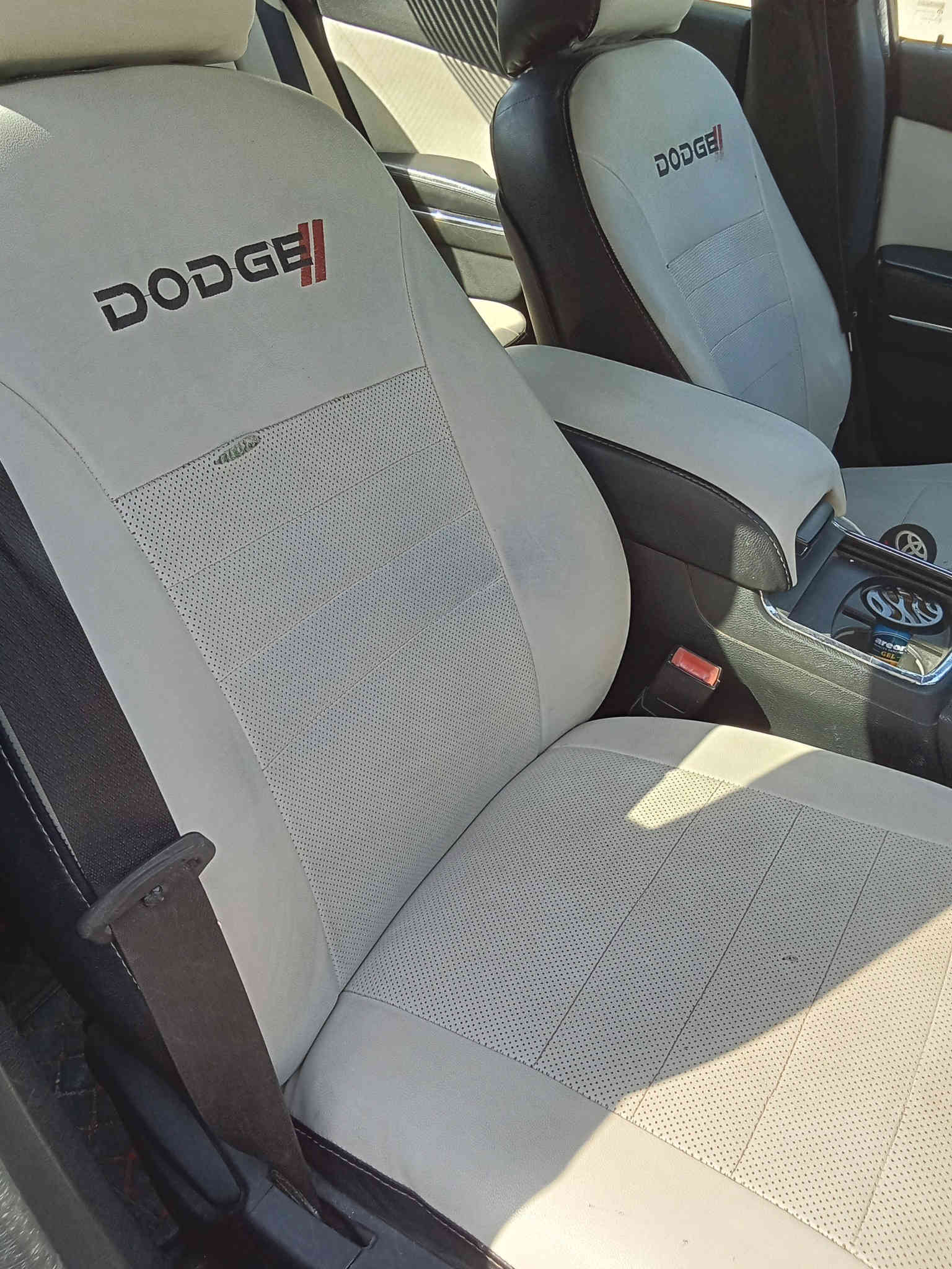 كشنات وبطاين جارجر 12 للبيع السعر 250 قفل مكاني الناصريه ***********
